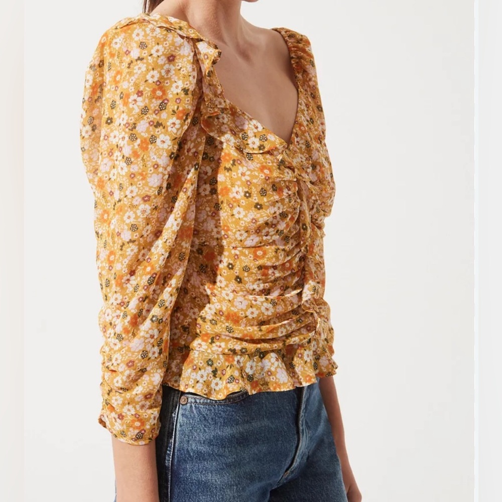 ASTR the Label Ruched Floral Sweetheart Blouse | NWOT | Mustard/Multi | Size XS